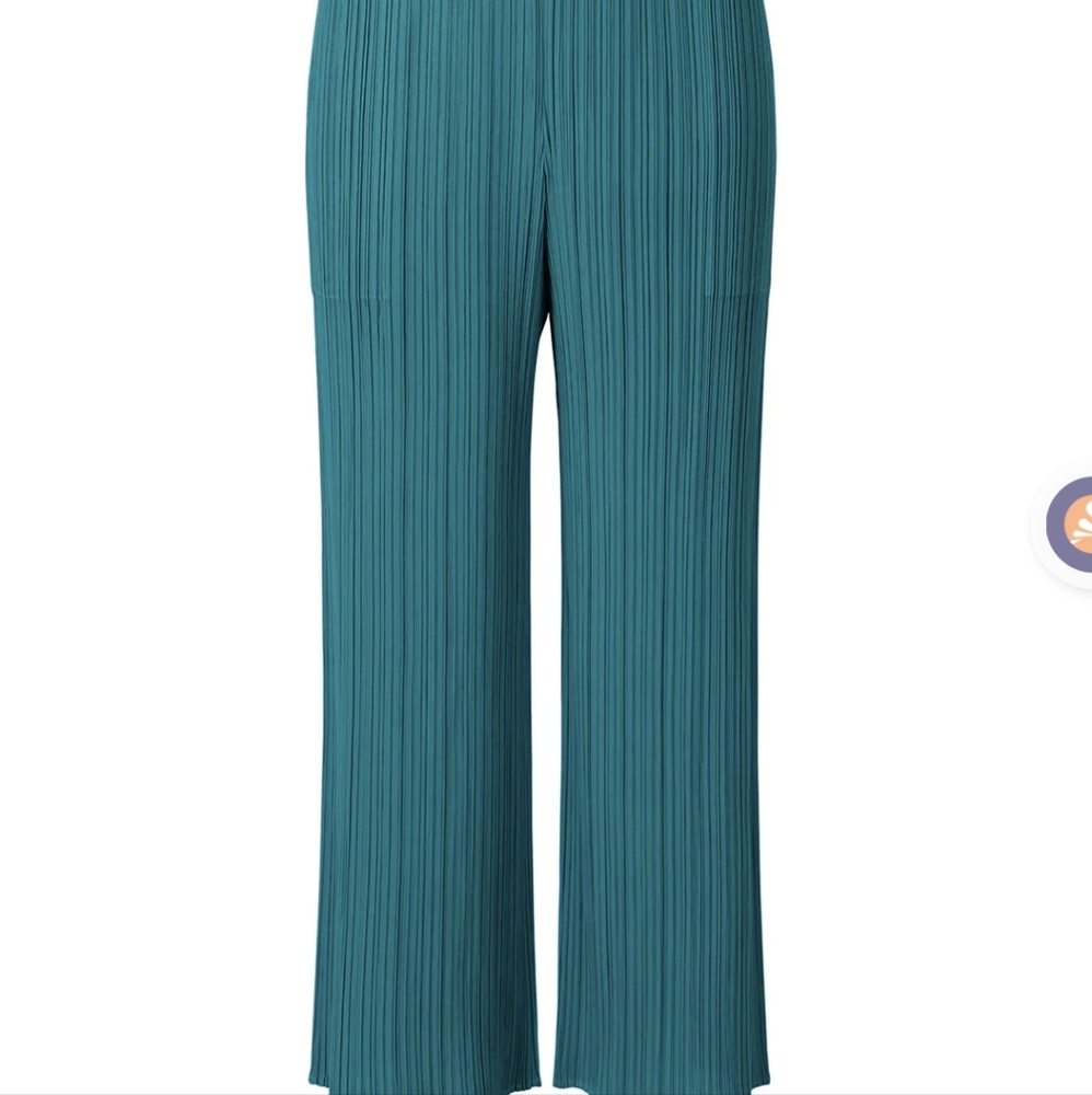 Issey Miyake Pleats Please